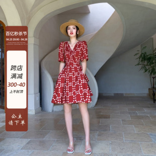 高级感红色波点连衣裙女夏季 2024新款 法式 小众V领收腰显瘦雪纺裙