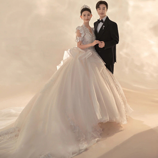 影楼主题服装 新款 情侣写真拍照礼服韩版 室内摄影旅拍拖尾白色婚纱