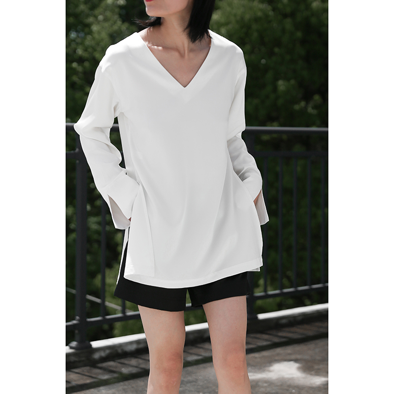JUZININE原创设计白色真丝V领衬衫 宽松长袖 上衣冷淡风极简中长款