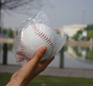 练习垒球 硬式 直径9.7CM 慢垒 硬球 垒球 棒球中学生用 高品质
