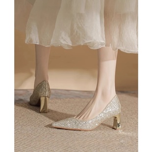 新娘鞋 银色婚鞋 粗跟伴娘鞋 平时可穿单鞋 不累脚主婚纱鞋 女2024新款