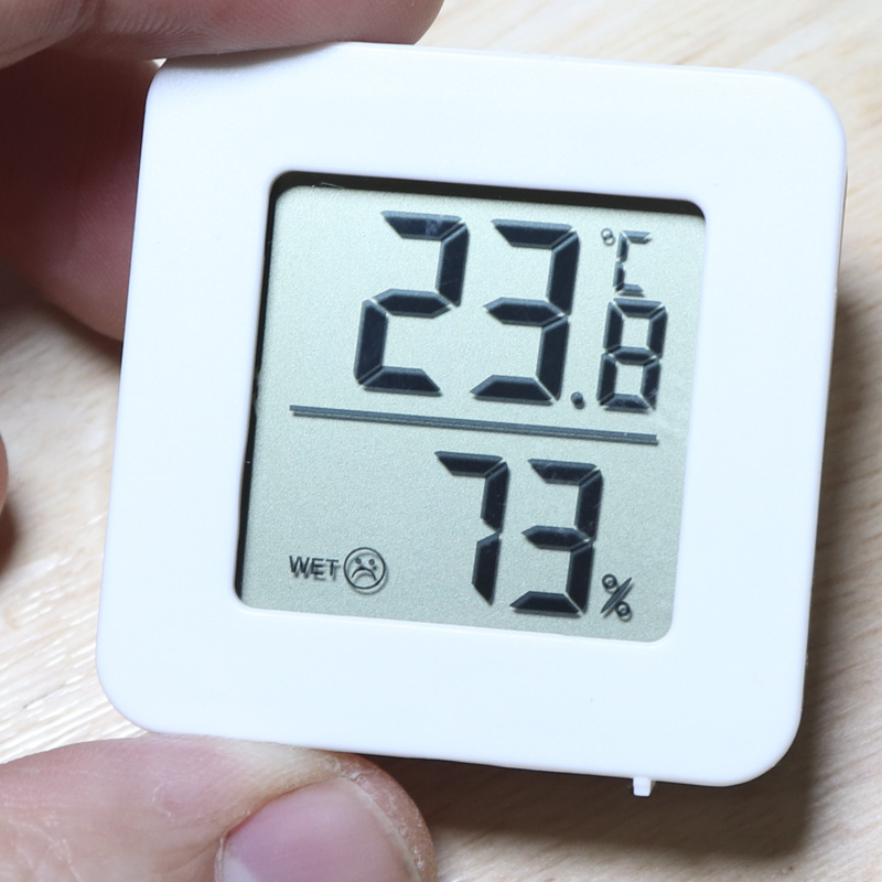 迷你电子表温湿度自动记录仪电子车载大棚室内幼儿房测温温湿度表
