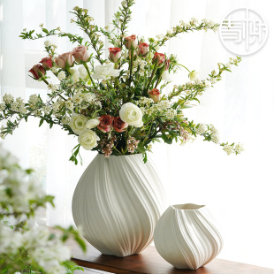 陶瓷花瓶哑光高档插花花瓶 现代简约家用客厅摆件ins风插花器
