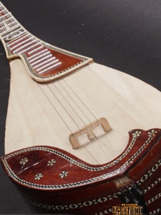 新疆民族乐器维吾尔族手工制作本土民族乐器弹布尔标准演奏琴