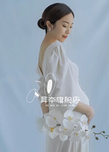新款 孕妇拍照服装 韩式 唯美孕照白色拖尾礼服摄影楼孕期妈咪艺术照