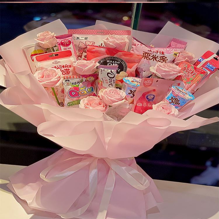 女童生日礼物零食花束女生表白紫色纪念日草莓闺蜜制作网红人送