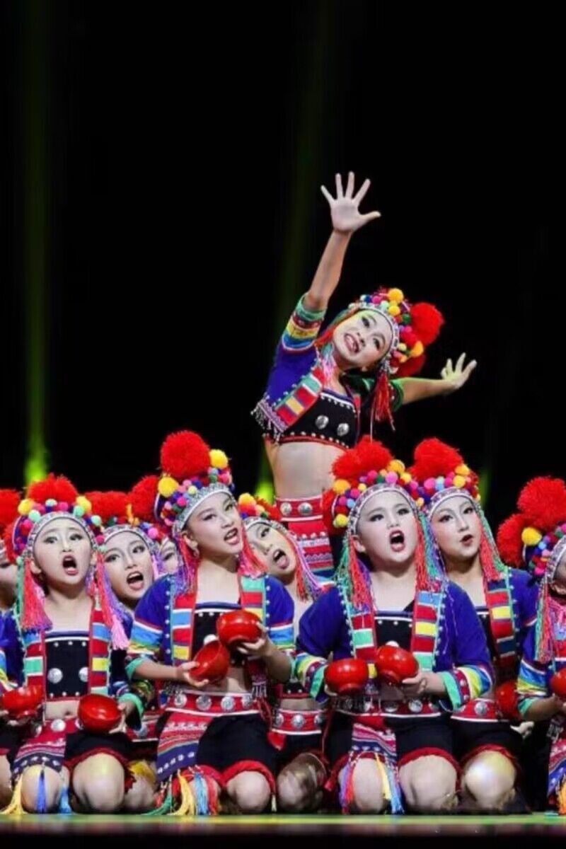 六一儿童三月三少数民族服装 哈尼族彝族壮族小荷风采舞蹈演出服饰