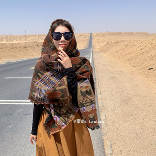 复古民族风草原新疆西藏穿搭川西旅游拍照毛毯西北披肩加厚围巾女