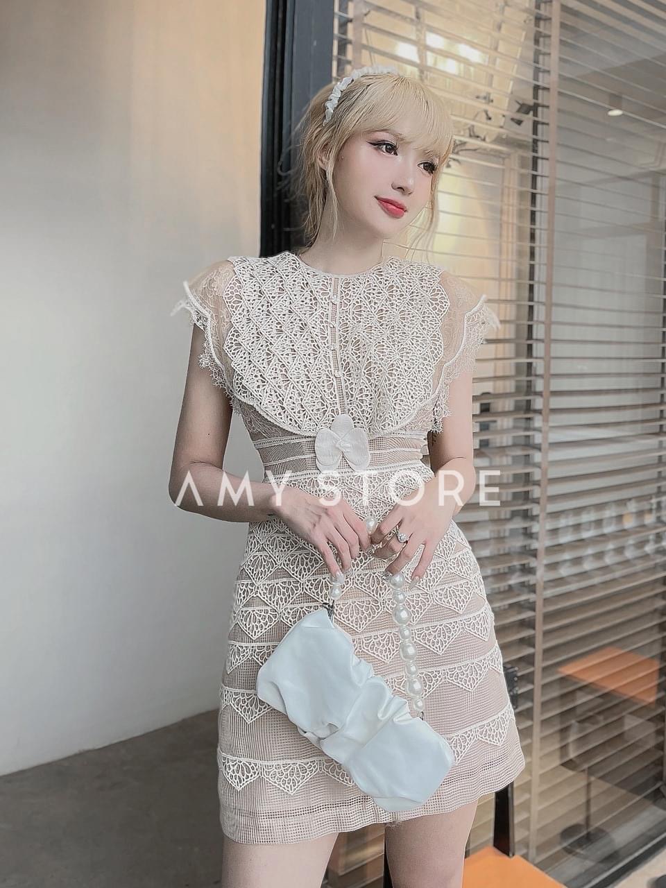 AMY STORE越南小众设计师品牌22年春季 新款 蕾丝收腰短连衣裙