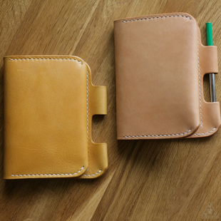 笔记本夹 带卡位插笔及暗格 禧緑皮貨手工制造植鞣革牛皮护照夹