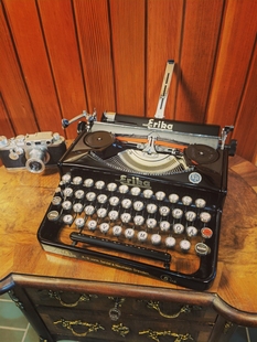 1937年德国产Erika艾瑞克老式 打字机械英德文键盘复古董文化收藏
