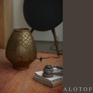 黄铜时代ALOTOF镂花氛围台灯 客厅床头台灯