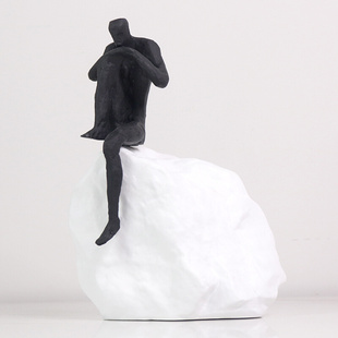 现代简约抽象坐姿人物人像大理石摆件雕塑样板房售楼处装 饰品 欧式