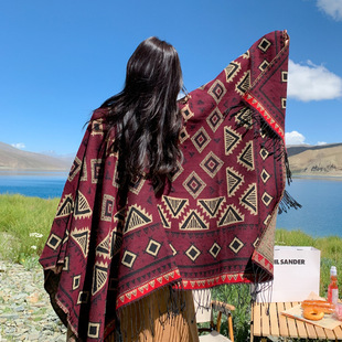 秋冬民族风针织披肩女云南西藏旅游加厚保暖拍照开叉斗篷披风围巾