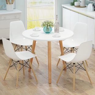 北欧吃饭桌子家用实木腿桌小户型轻奢饭桌