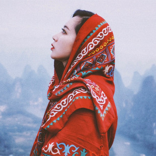 青海茶卡盐湖旅游拍照披风草原沙漠防晒丝巾大红色围巾民族风披肩