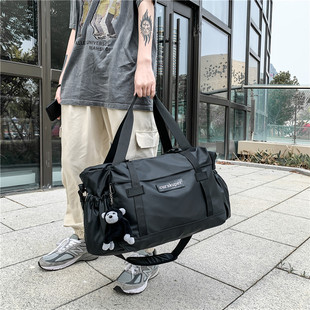 法国大容量旅行包男手提行李包斜挎包短途出差旅行袋子运动健身包