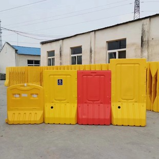 施工围挡三孔桶防撞墩隔离北京注水水马交通设施水马塑料家厂