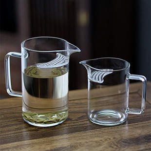 公道杯茶滤一体月牙杯木底分茶器大号过滤茶海耐热玻璃茶隔漏茶具