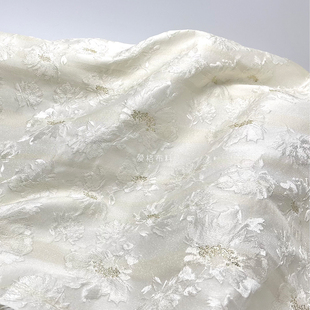 香槟白色立体浮雕花朵提花面料蓬蓬裙礼服外套服装 布料 珠光廓形
