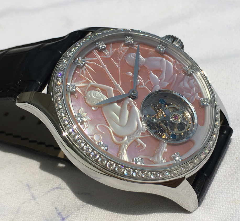 天津海ST8000陀飞轮手表.海贝壳精雕立体猴生肖图.私人订制手表