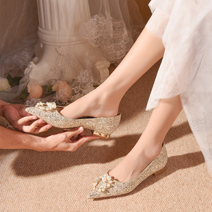 不累脚 新娘高跟鞋 女秀禾主婚纱两穿公主伴娘水晶鞋 婚鞋 低跟孕妇鞋