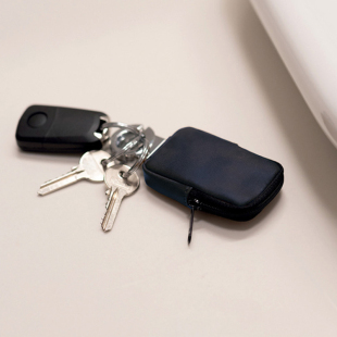 德国TROIKA 拉链钥匙包创意汽车钥匙扣随身便携口罩杀菌袋零钱包