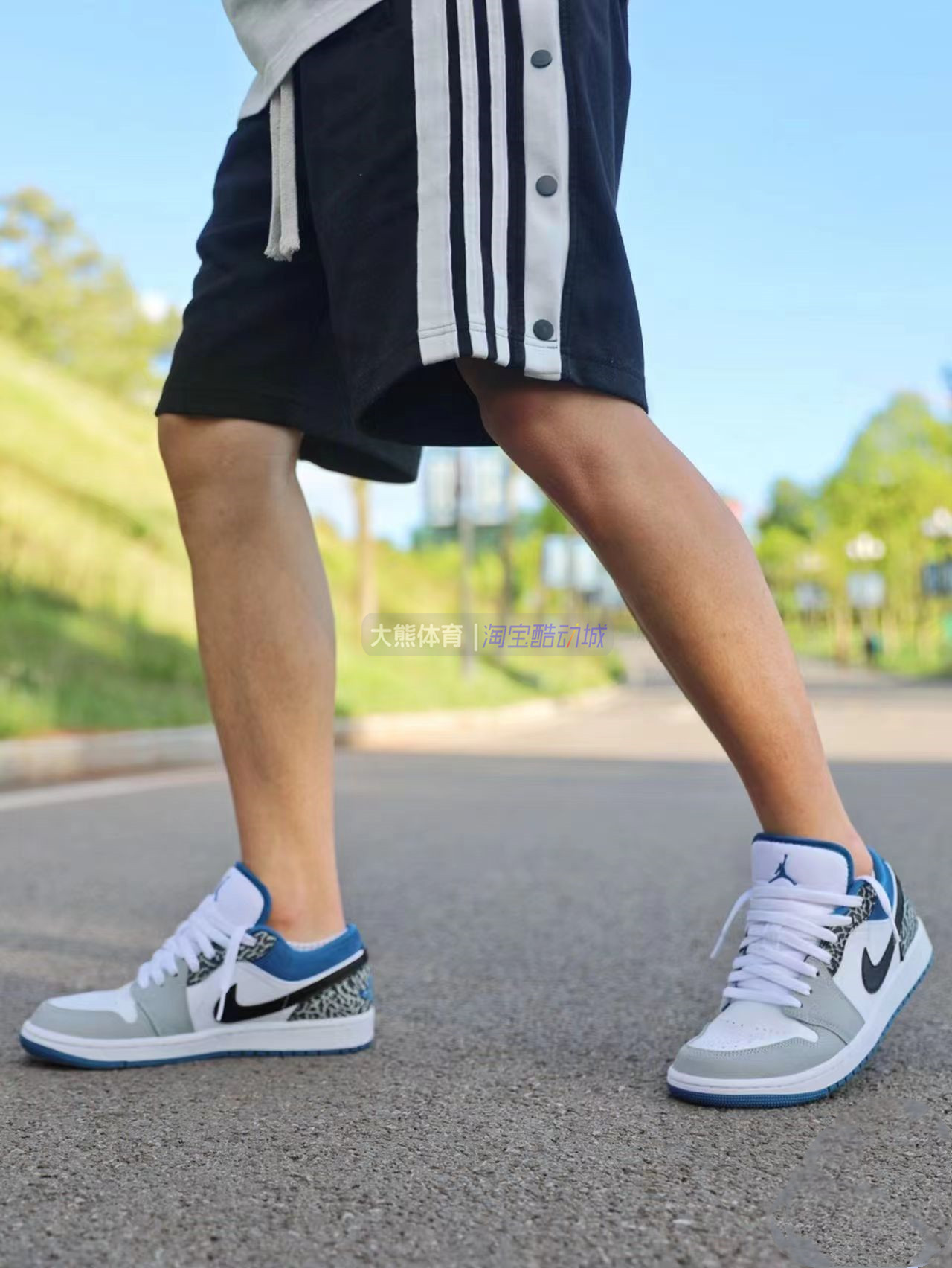 Nike耐克Air Jordan 爆裂纹白蓝低帮男子篮球鞋 DM1199 Low 140