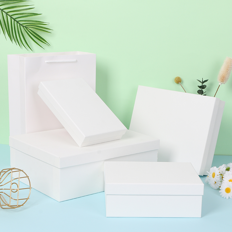 礼品盒白色ins风简约伴手礼盒丝巾衣服包装 盒生日礼物盒空盒定制