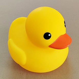 网红小黄鸭赠品儿童洗澡玩具婴幼儿游泳馆戏水捏捏叫发声减压玩具