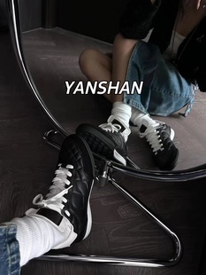 敲黑板推荐 黑白两色选 YanShan 休闲鞋 女 大鸭舌系带网球鞋