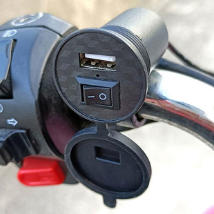 车充快充防水接口12V 90V 车载USB电动车踏板摩托车手机充电器改装