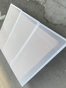 乳白色pp塑料板打孔pvc塑胶板洞洞板过滤板可折弯聚丙烯加工定制