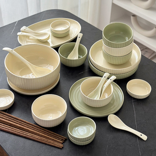 家用高级感陶瓷餐具奶油风碗盘筷吃饭碗面碗汤碗2023新款 碗碟套装