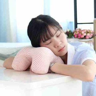 枕抱可以插小孩午睡趴睡神器手臂枕头防手麻学生午睡神器便携午s8