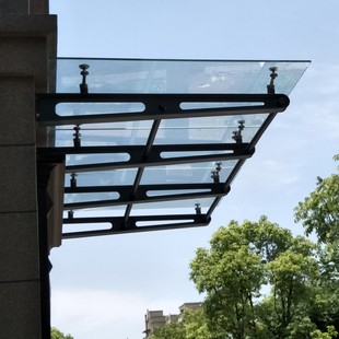上海别墅阳台阳光房庭院顶棚不锈钢阳光棚钢结构钢化玻璃雨棚定制